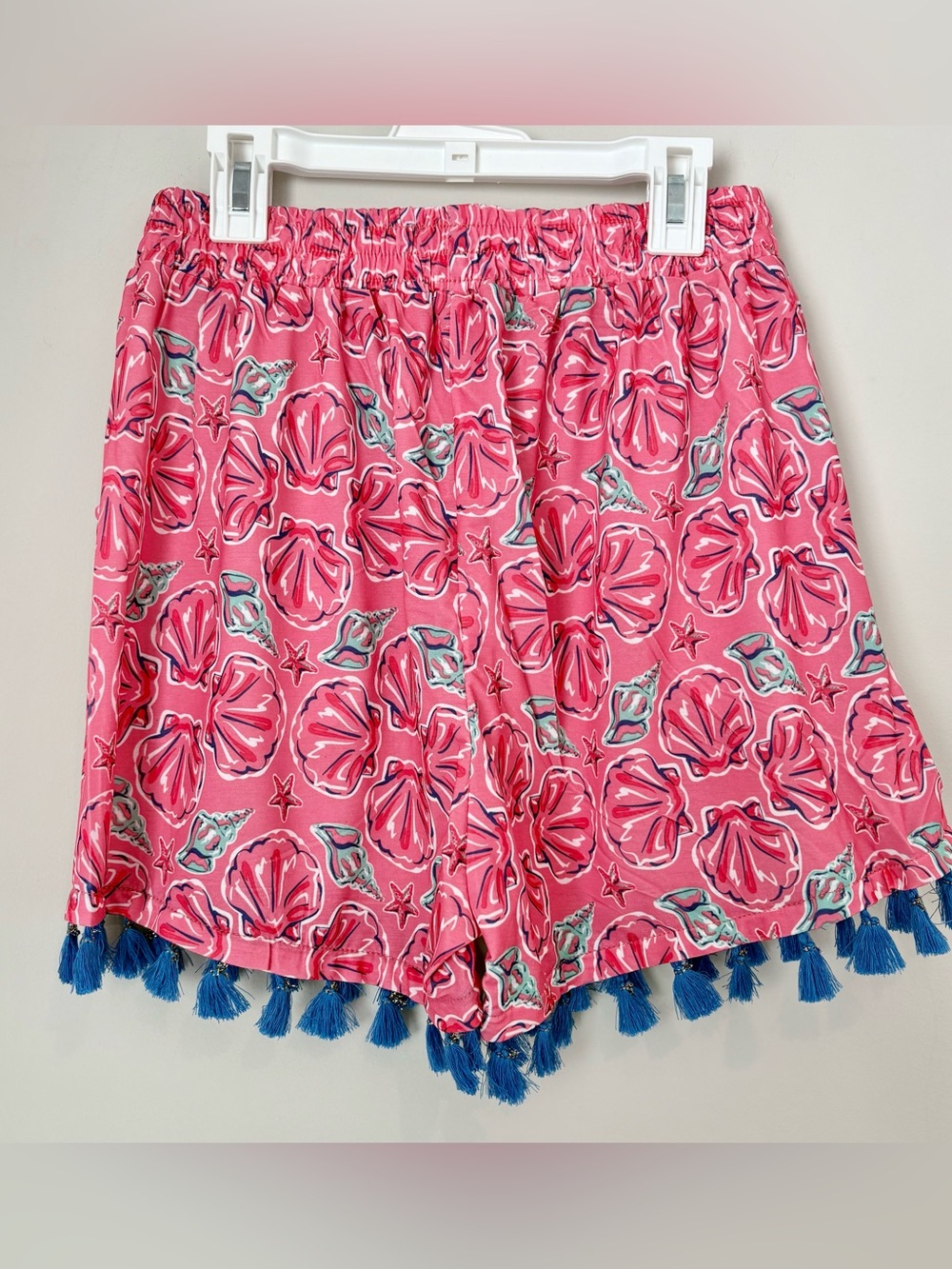 Simply Southern Pull on Seashell Shorts Navy Tassel Fringe sz S/M - Picture 3 of 7